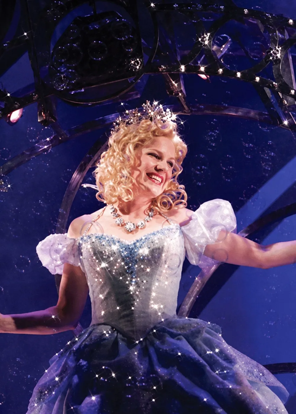 Helen Dallimore as Glinda in Wicked